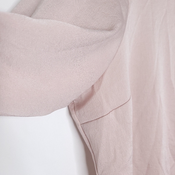 EXPRESS Portofino Button Front Shirt With Ruffle Collar And Roll Tab Sleeves XL - Picture 4 of 13